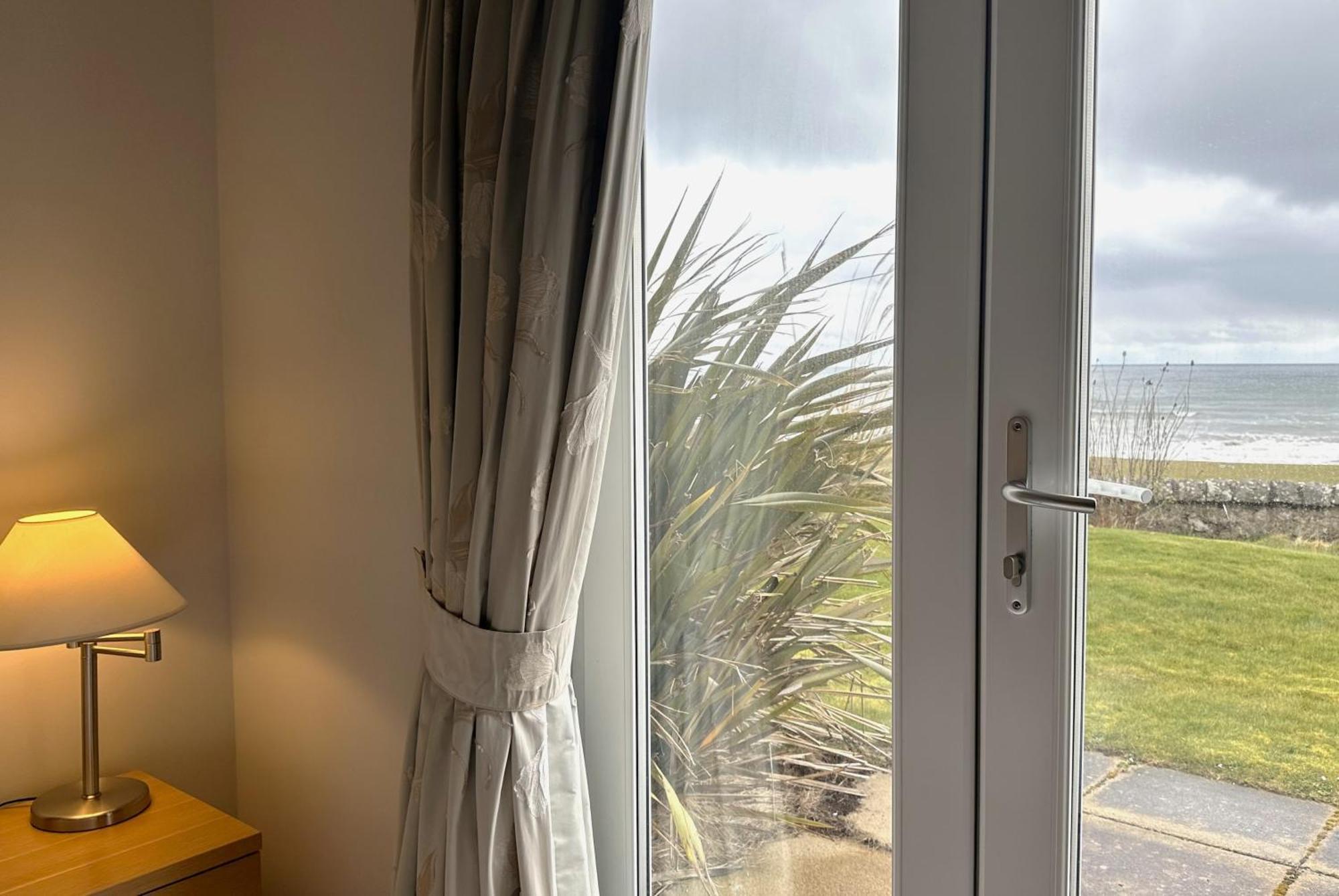 No2 The Links Apartment, Brora Exteriör bild