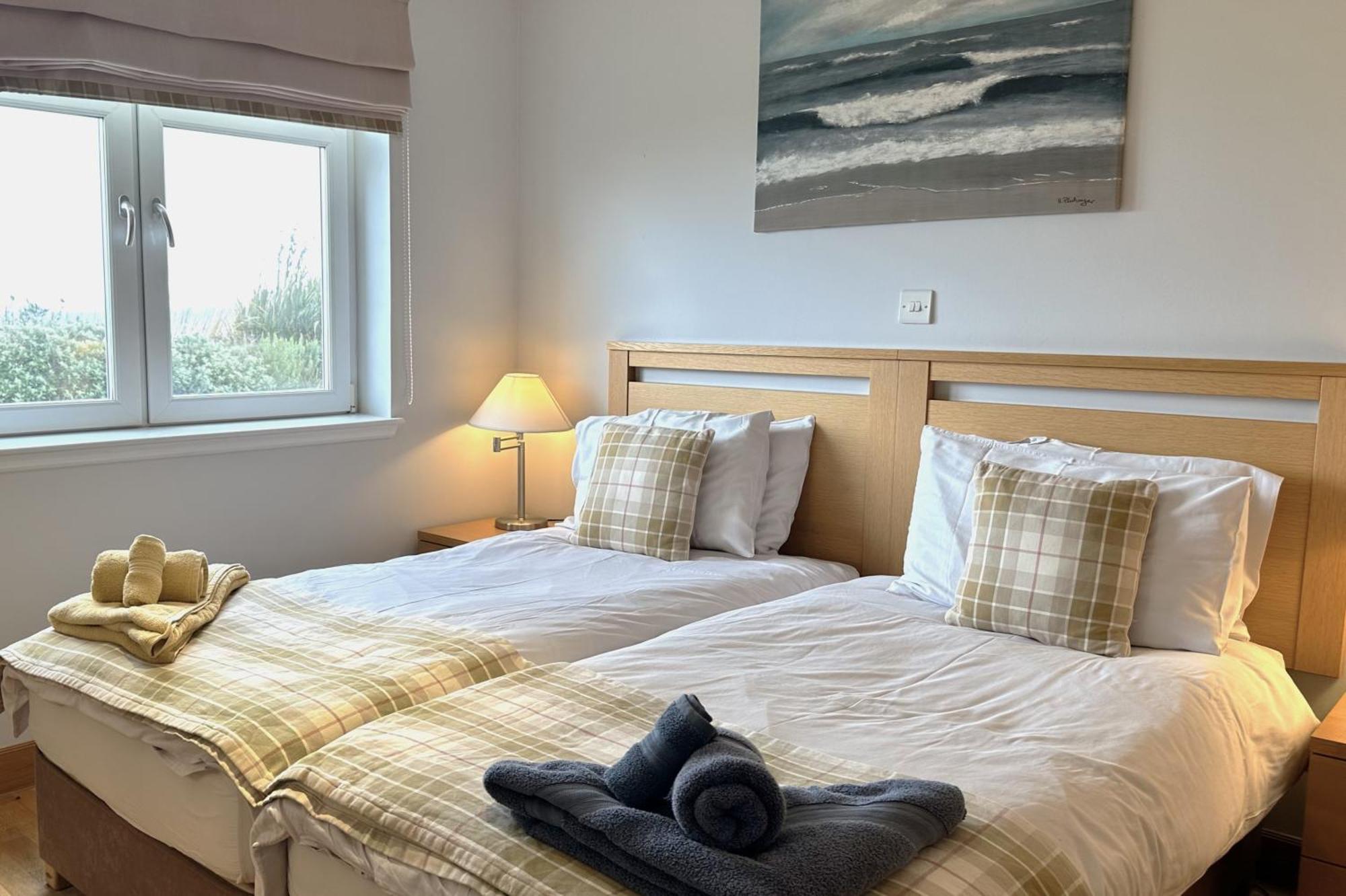 No2 The Links Apartment, Brora Exteriör bild